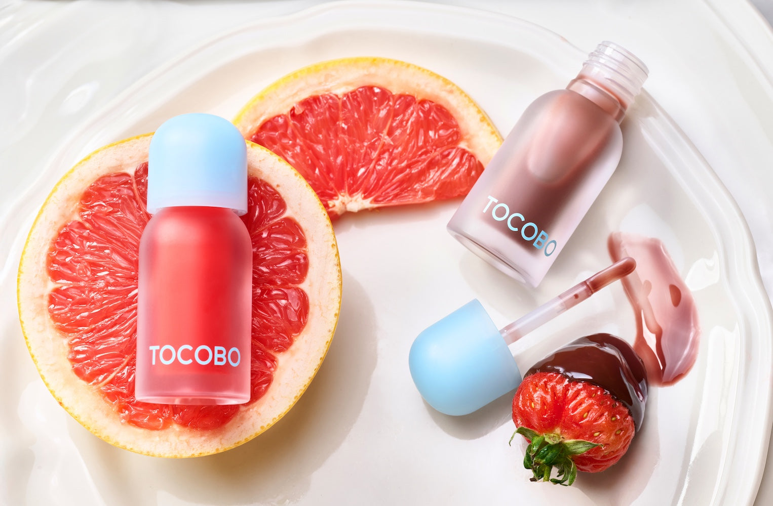 Juicy Berry Plumping Lip Oil 12 CHERRY ADE 4g