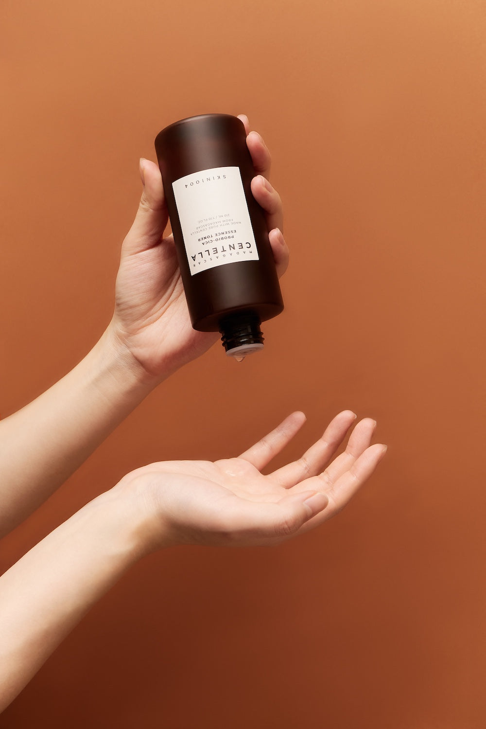Madagascar Centella Probio-Cica Essence Toner 210ml